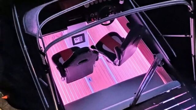 VEND RUNABOUT SEA RAY de 1972 (inclus remorque) : Sans moteur 