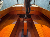 Superbe classique Folk boat en Acajou