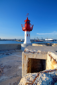 Feu sur l'épi Dellon, à l'est de l'ancien Lazaret à Sète