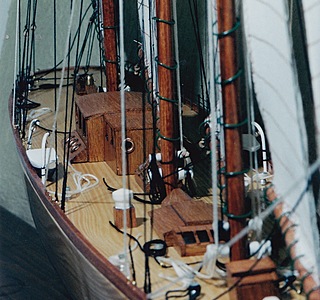 Votre voilier dans votre salon (modèle réduit, pas à l'échelle 1 !)