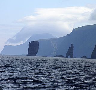 Falaises et reliefs vus du bateau