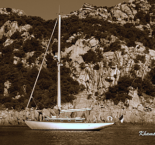 Falaises et reliefs vus du bateau