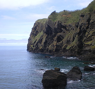 Falaises et reliefs vus du bateau