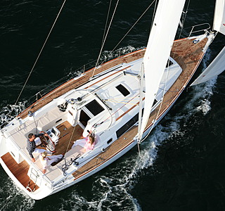 Oceanis 37