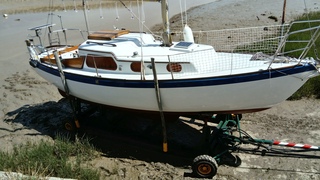 Sloop 700